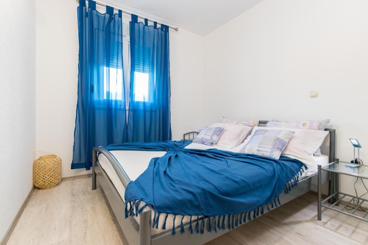 Apartments And Rooms With Parking Space Grebastica, Sibenik - 17831 Grebaštica Exterior foto
